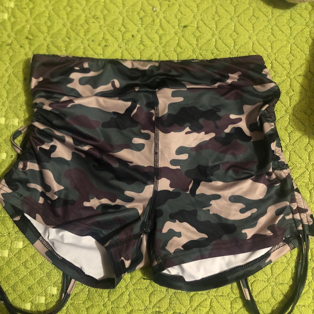 Camo gym shorts